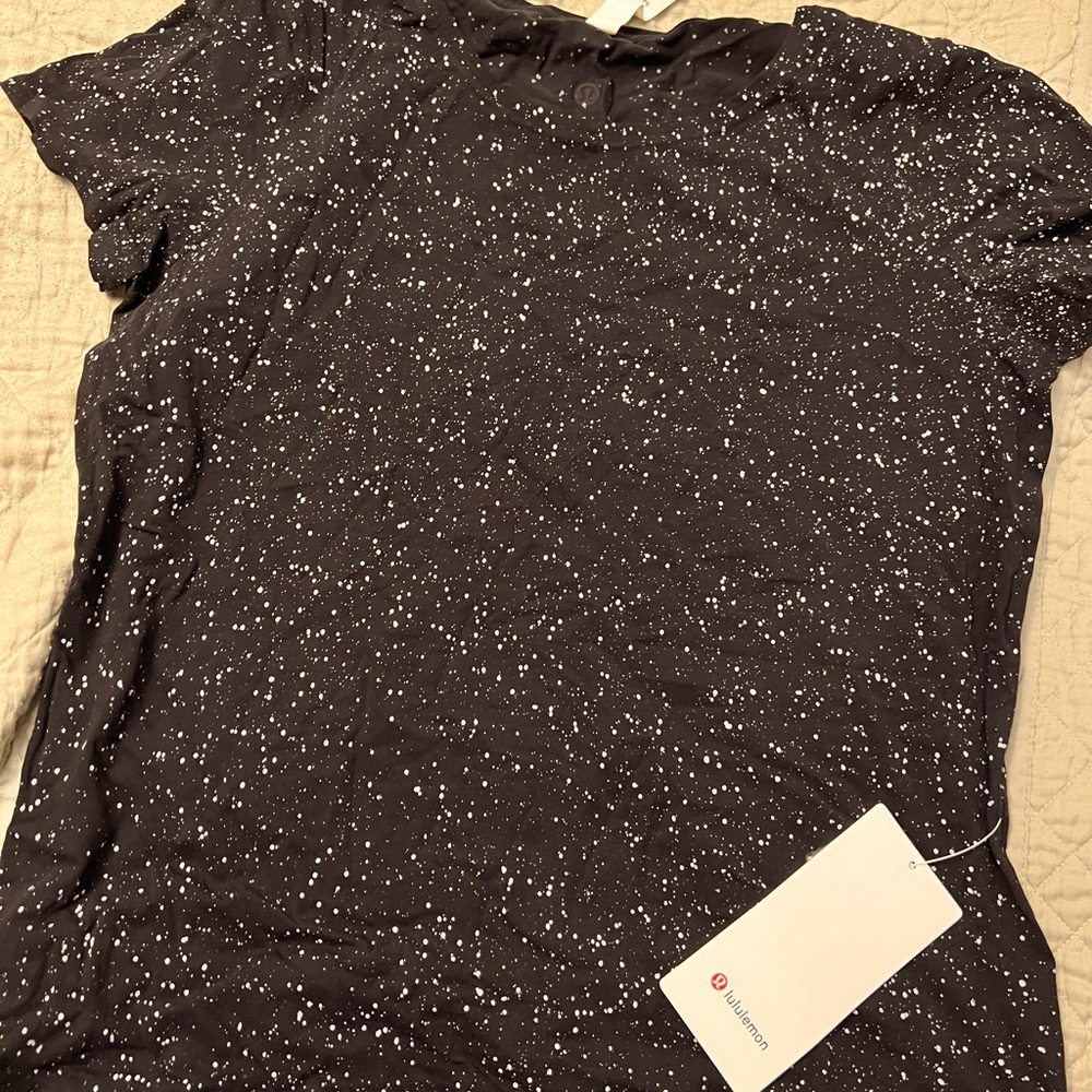 Lululemon shirt